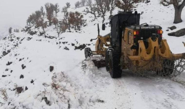 Kar esareti: Dört ilde 93 ulaşım yolu kapandı
