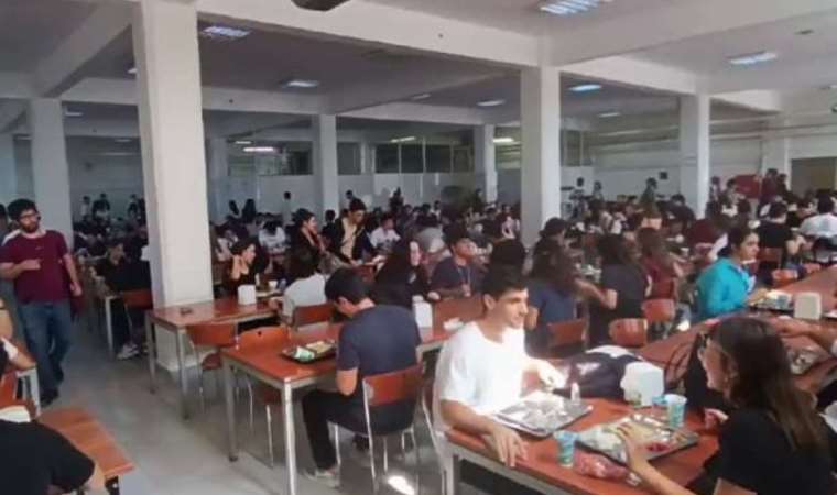 Ege Üniversitesi öğrencilerinden yemek protestosu
