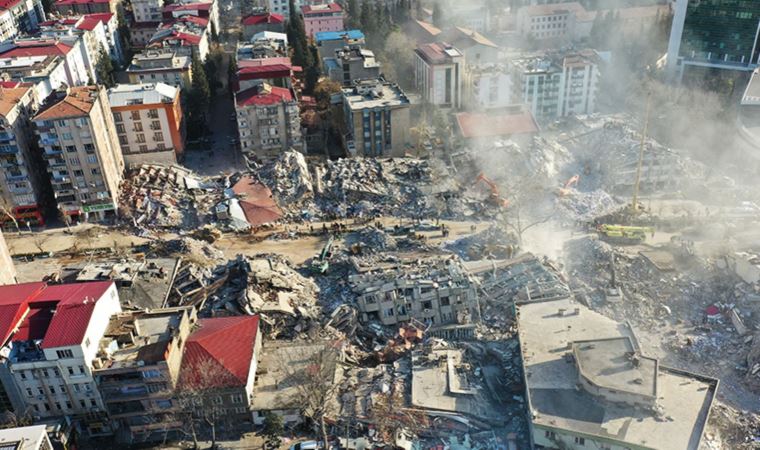 17 Ağustos 1999 depremini soruşturan savcı Ali Özgündüz uyardı: 'Enkazlar kaldırılmadan önce...'