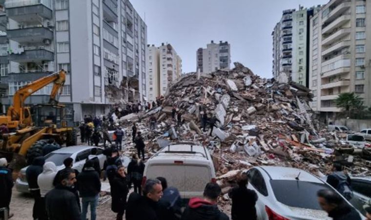 Kahramanmaraş merkezli büyük deprem! Doğu Karadeniz illeri de sarsıldı