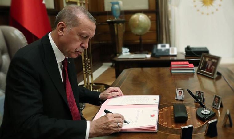 Erdoğan'dan gece yarısı çok sayıda görevden alma ve atama: Merve Kavakcı da aralarında