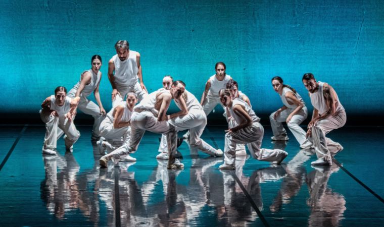 İstanbul Devlet Opera Balesi'nin'Yeni Hayat' gösterisi karanlığa karşı'umut' uyandırıyor