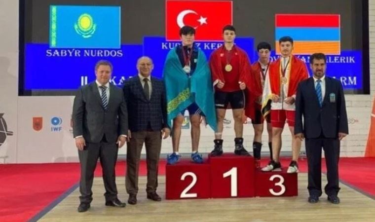 Kerem Kurnaz, dünya şampiyonu oldu