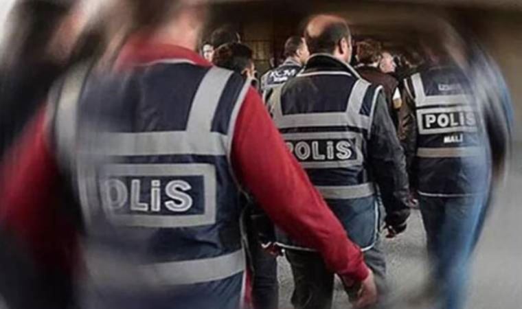 İzmir merkezli 5 ilde 'sahte dekont' ile dolandırıcılığa 14 gözaltı