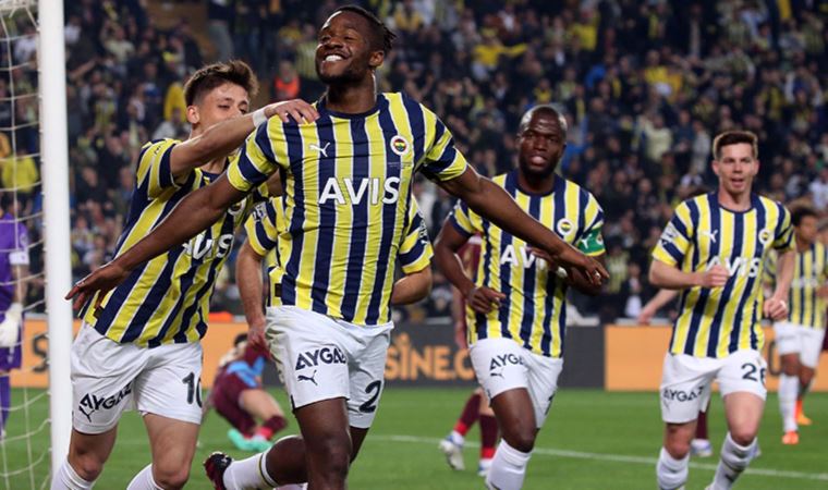 Fenerbahçe'nin zirve takibi devam ediyor!  Fenerbahçe 3-1 Trabzonspor
