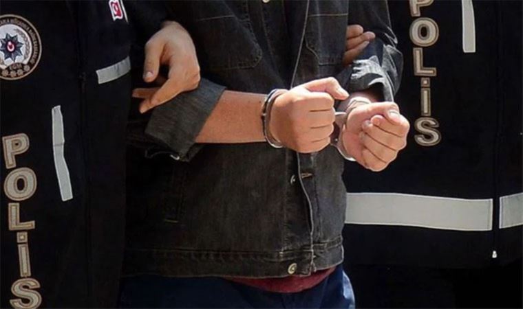 İzmir’deki yasa dışı silah ticareti operasyonunda 4 tutuklama