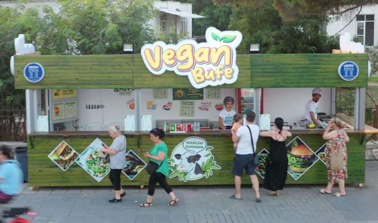 Didim’de Vegan Büfe hizmete girdi