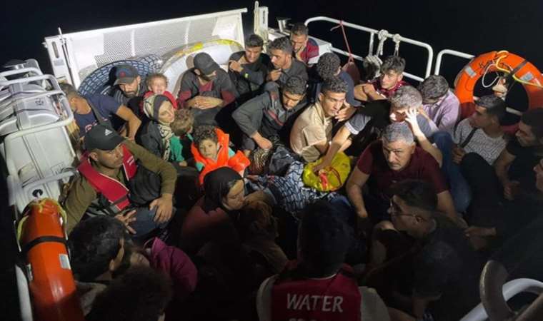 Datça'da 30 kaçak göçmen yakalandı