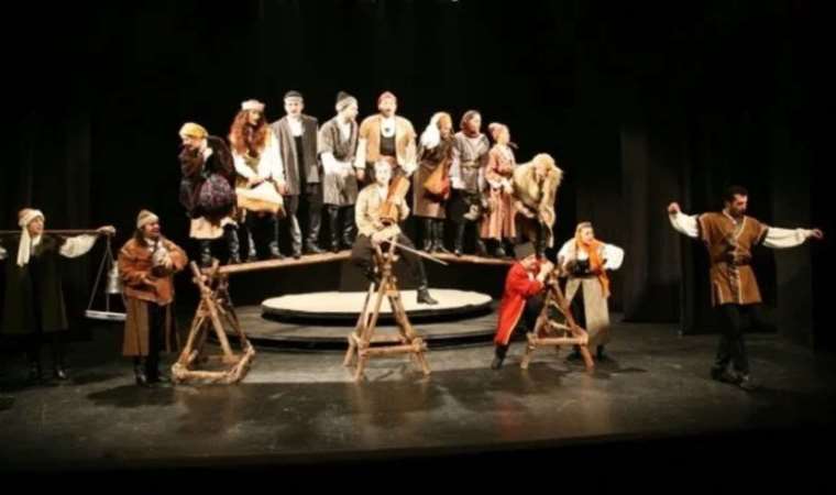 İzmir Şehir Tiyatroları sezonu Deli Dumrul ile açacak