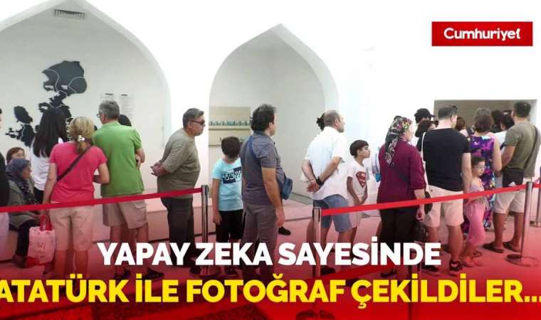 İzmirliler yapay zeka sayesinde Mustafa Kemal Atatürk ile fotoğraf çekildi...