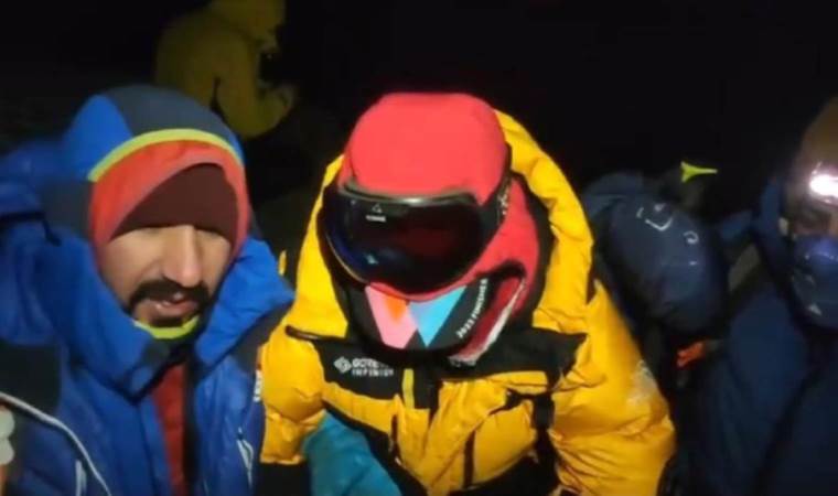 Ağrı Dağı'na tırmanan Ukraynalı turist kayalıklara düştü