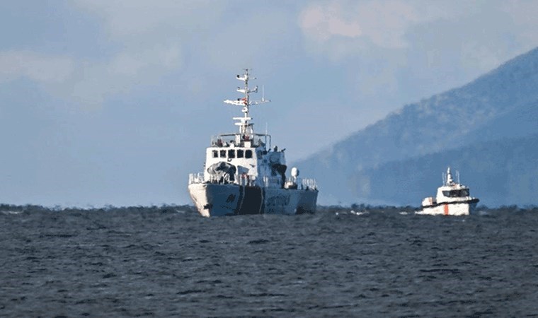 İzmir'de batan balıkçı teknesindeki 1 kişinin daha cesedine ulaşıldı