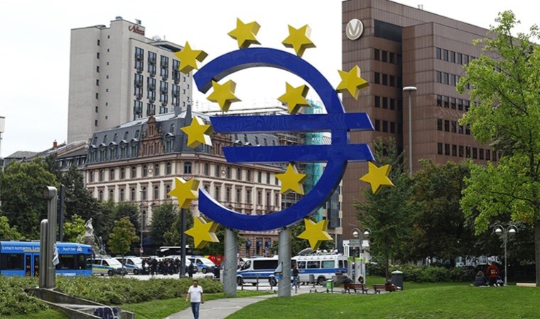 Euro  Bölgesi'nde yıllık enflasyon geriledi