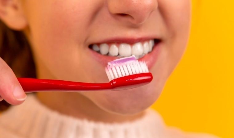 Araştırmaya göre düzenli diş fırçalama zatürreye karşı koruyor