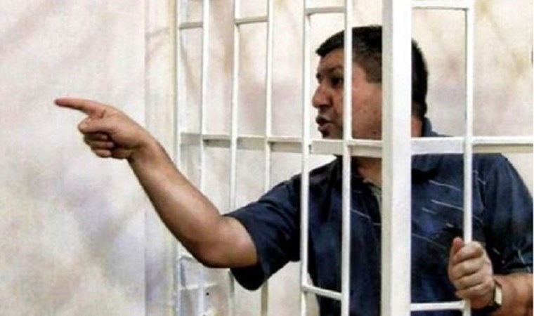 Azerbaycanlı gazeteci Avaz Zeynallı'ya 9 yıl hapis cezası verildi