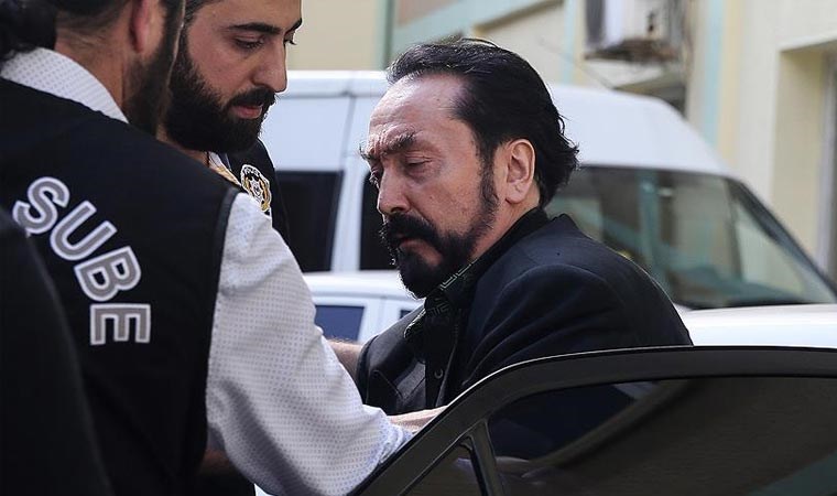 Adnan Oktar Van Başkale Cezaevi'ne sevk edildi!