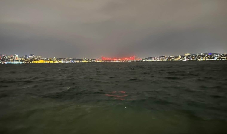 Son dakika... İstanbul Boğazı'nda gemi trafiği askıya alındı
