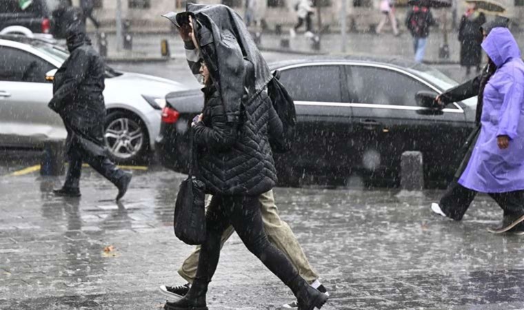 İzmir'in kuzey ilçelerine sel uyarısı