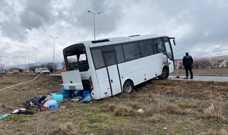 Cezaevi nakil aracı devrildi: Çok sayıda yaralı var!