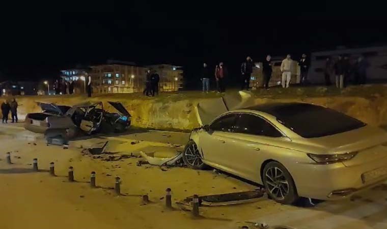 Gaziantep'te 2 otomobil çarpıştı: Çok sayıda yaralı var