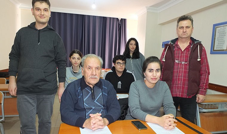 73 yaşında üniversite sınavına hazırlanan Yusuf Işıktaş'ın hedefi iktisat okumak