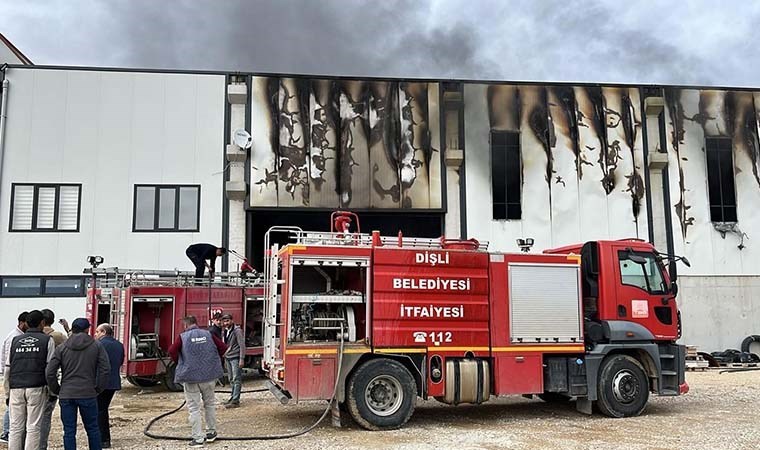 Afyonkarahisar’da fabrikada yangın