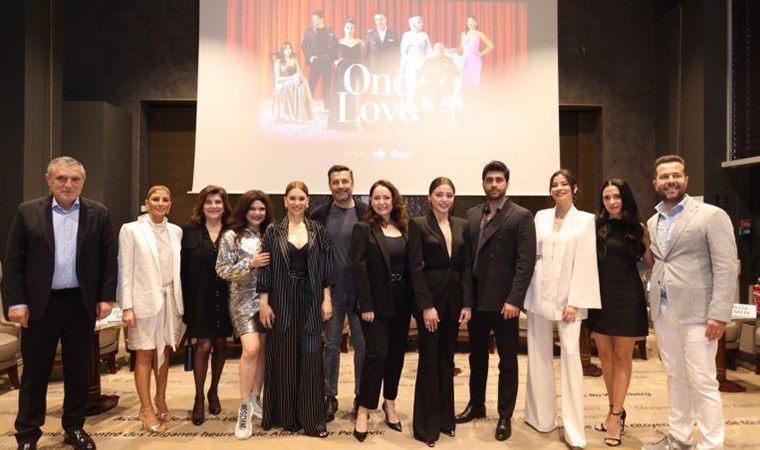 Kızılcık Şerbeti ekibi Cannes'da kutlama yaptı - Son Dakika Yaşam Haberleri | Cumhuriyet