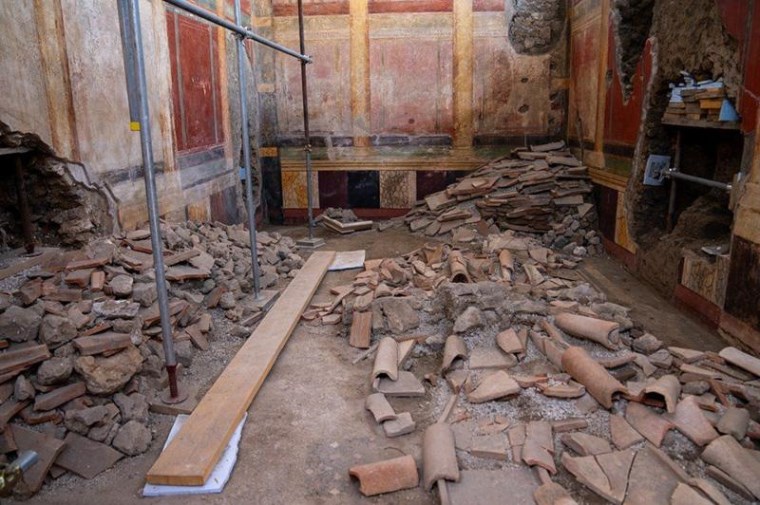 Volkanik patlamayla küller altında kalmıştı: Pompeii'de nefes kesen eserler bulundu