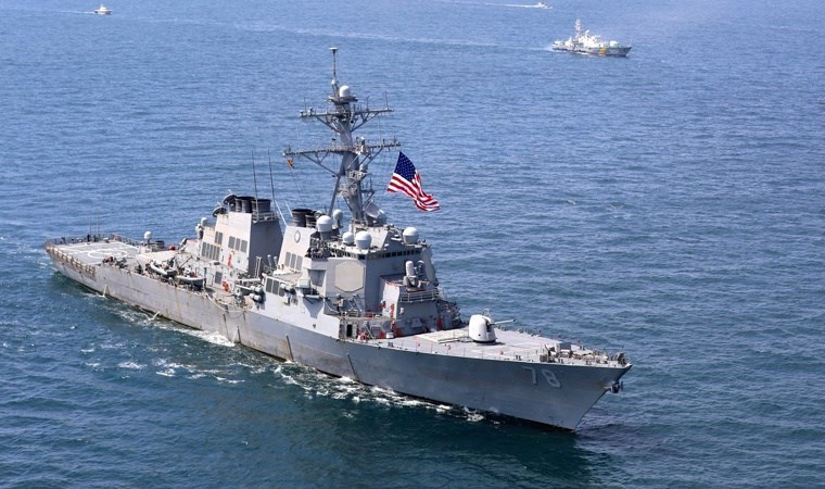 ABD savaş gemisi Gazze açıklarına demirledi
