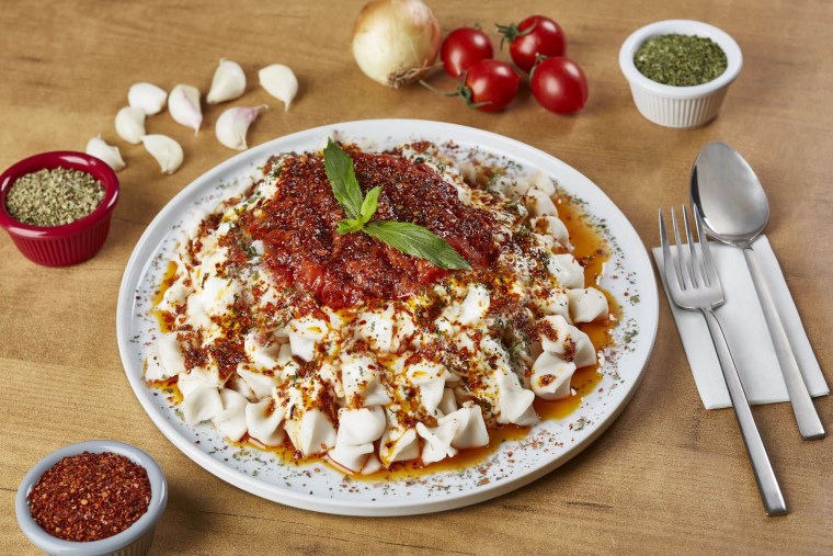 Dünyanın en iyi yoğurtlu yemekleri: Türkiye'den bir yemek birinci oldu