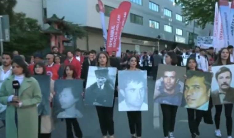 CHP Gençlik Kolları Taksim'den Dolmabahçe'ye yürüdü: 'Atatürk'ten Deniz'lere bağısızlığa yürüyoruz'