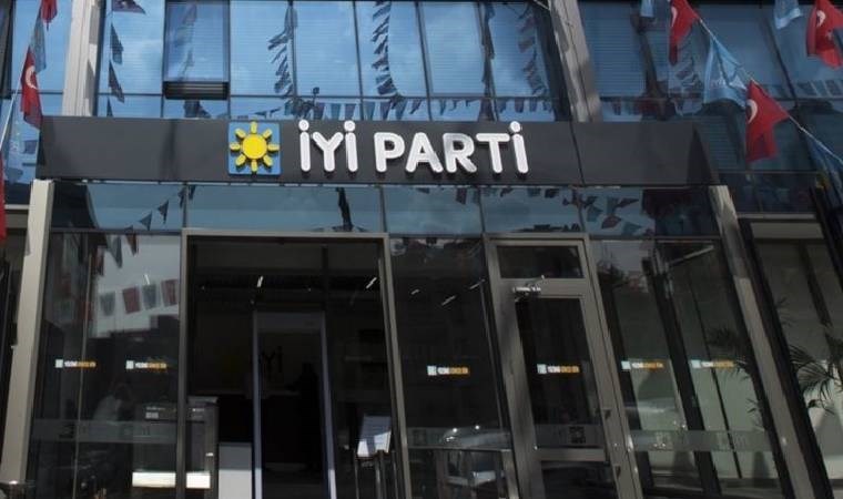 İYİ Parti'de kurultay krizi büyüyor! İzmir teşkilatında 400 üye istifa etti